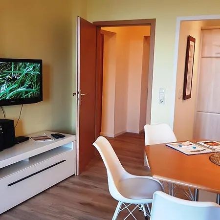 Residenz Seeblick Whg 4, Mit Gartenzugang Apartamento *