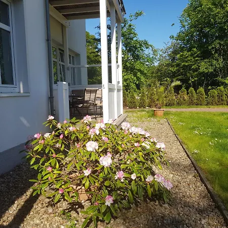 Residenz Seeblick Whg 4, Mit Gartenzugang アパート