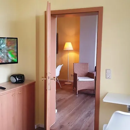 Residenz Seeblick Whg 4, Mit Gartenzugang Apartamento Sellin (Rugen)